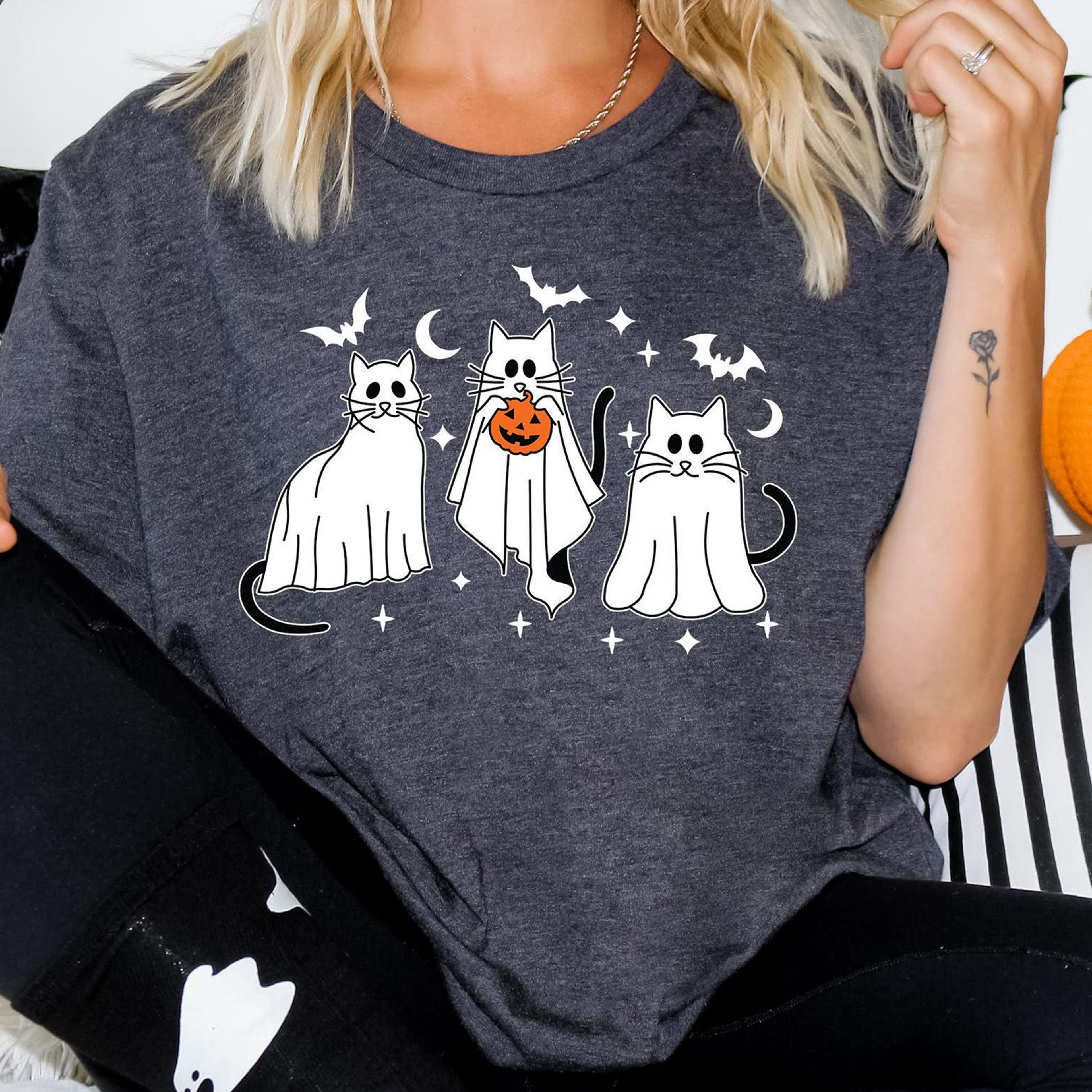 Cute Ghost Cat Shirt Retro Halloween Cat Spooky Season Tee 2