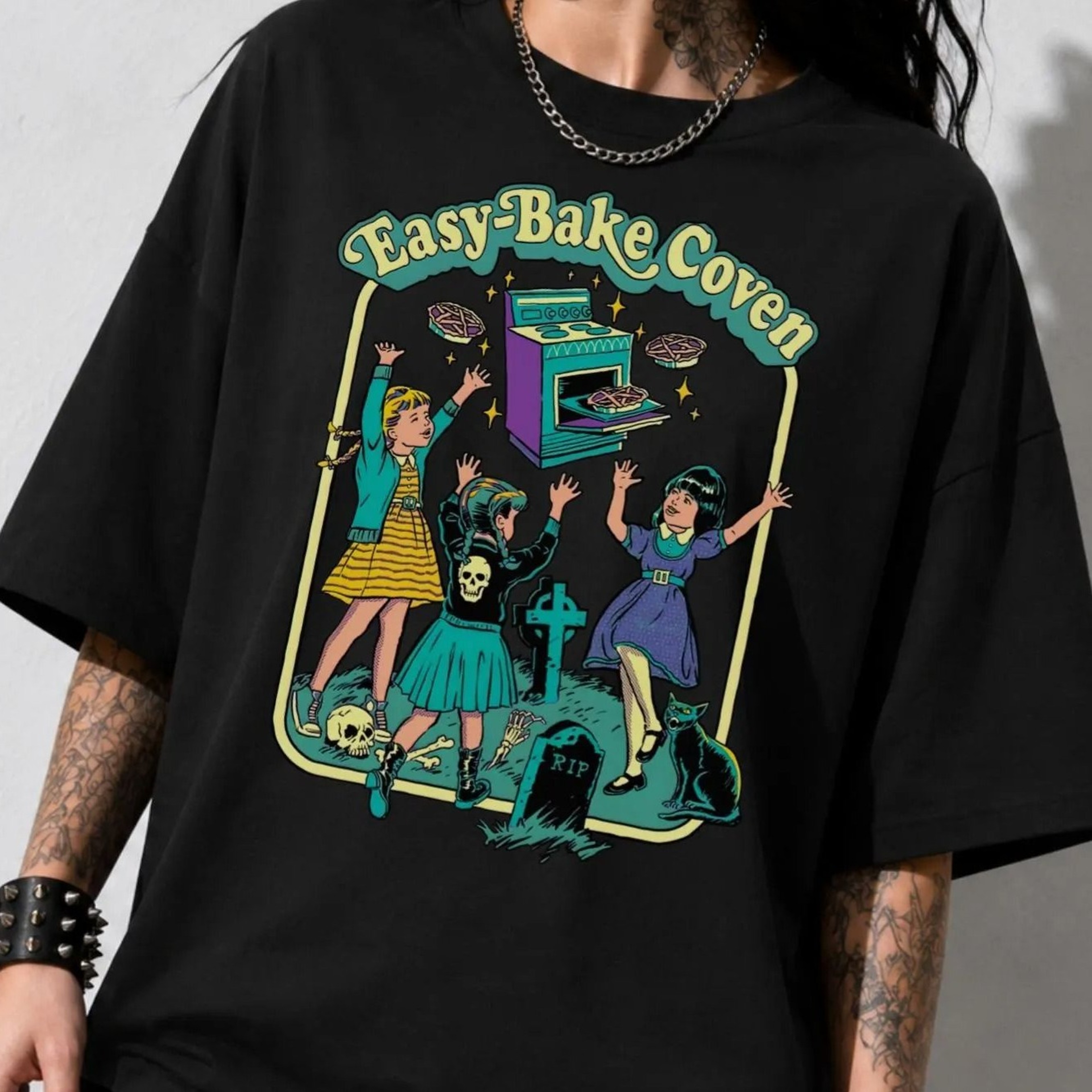 Easy Bake Coven Shirt Women Witch Halloween TShirt Witchy Halloween Outfit Retro Witch Shirt Spooky 
