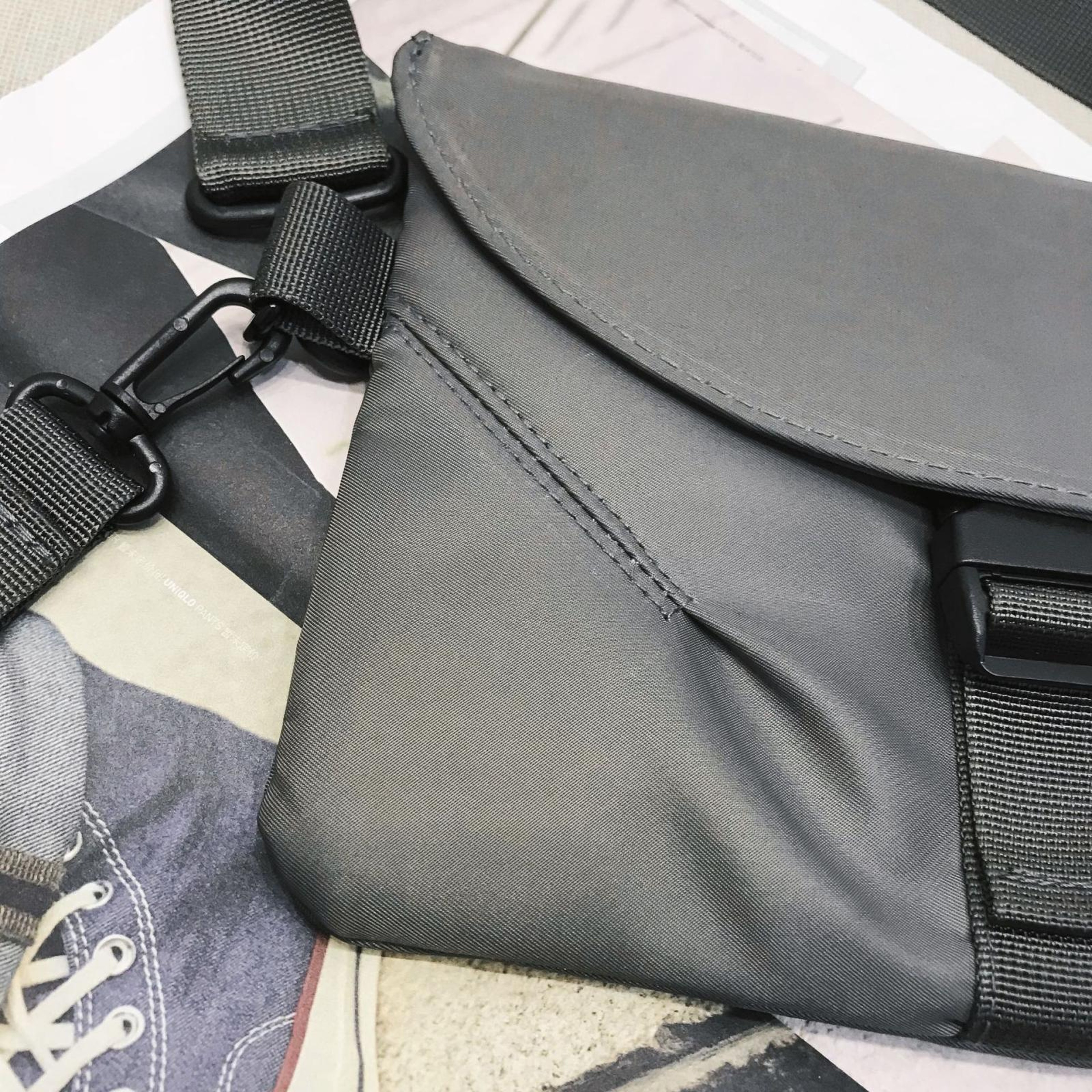 Durable Small Nylon Crossbody Bag Casual Work  Everyday Shoulder Bag 5