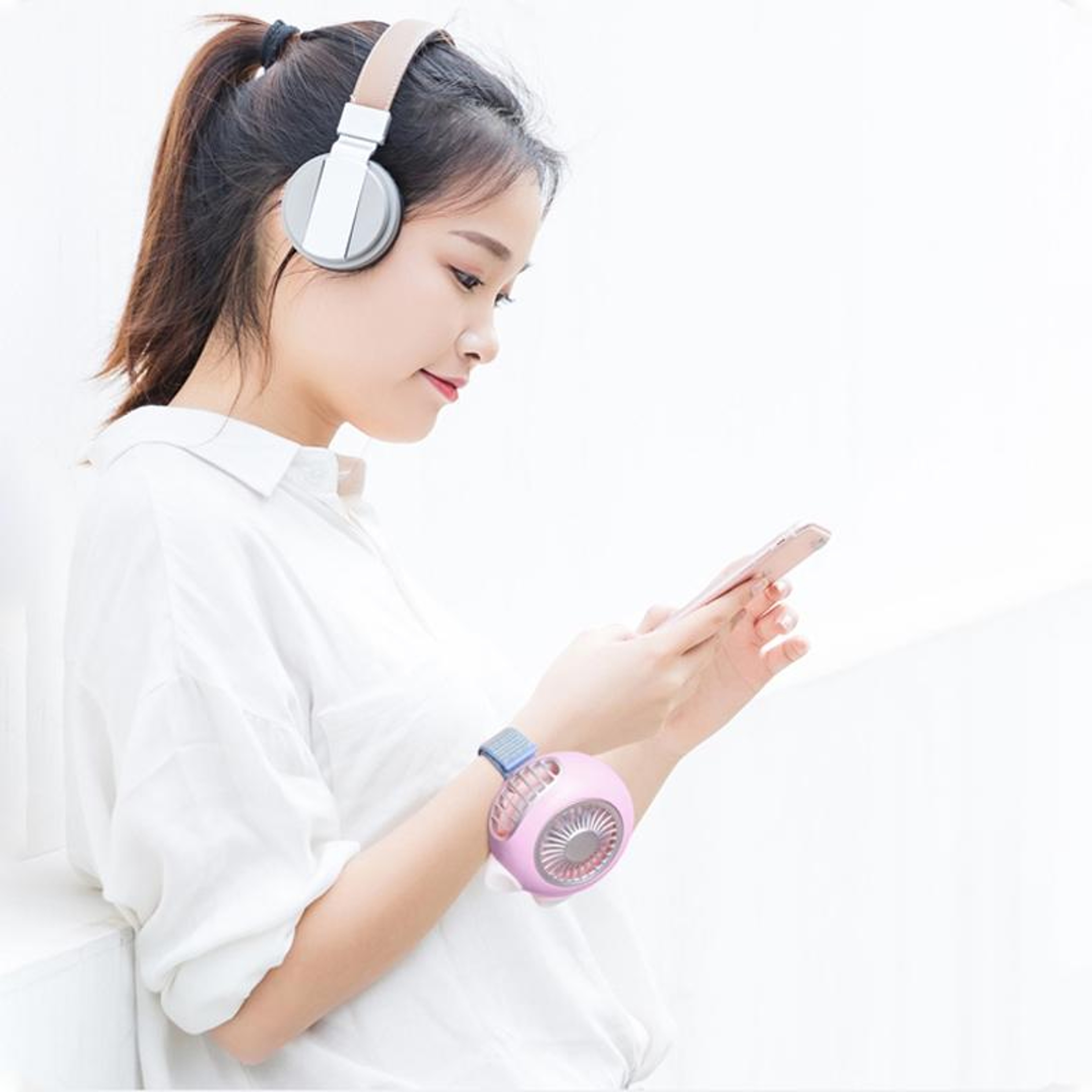 Portable Wearable Fan USB Rechargeable Wristband Cooling Fan With 3 Speed Personal Air Cooler 9