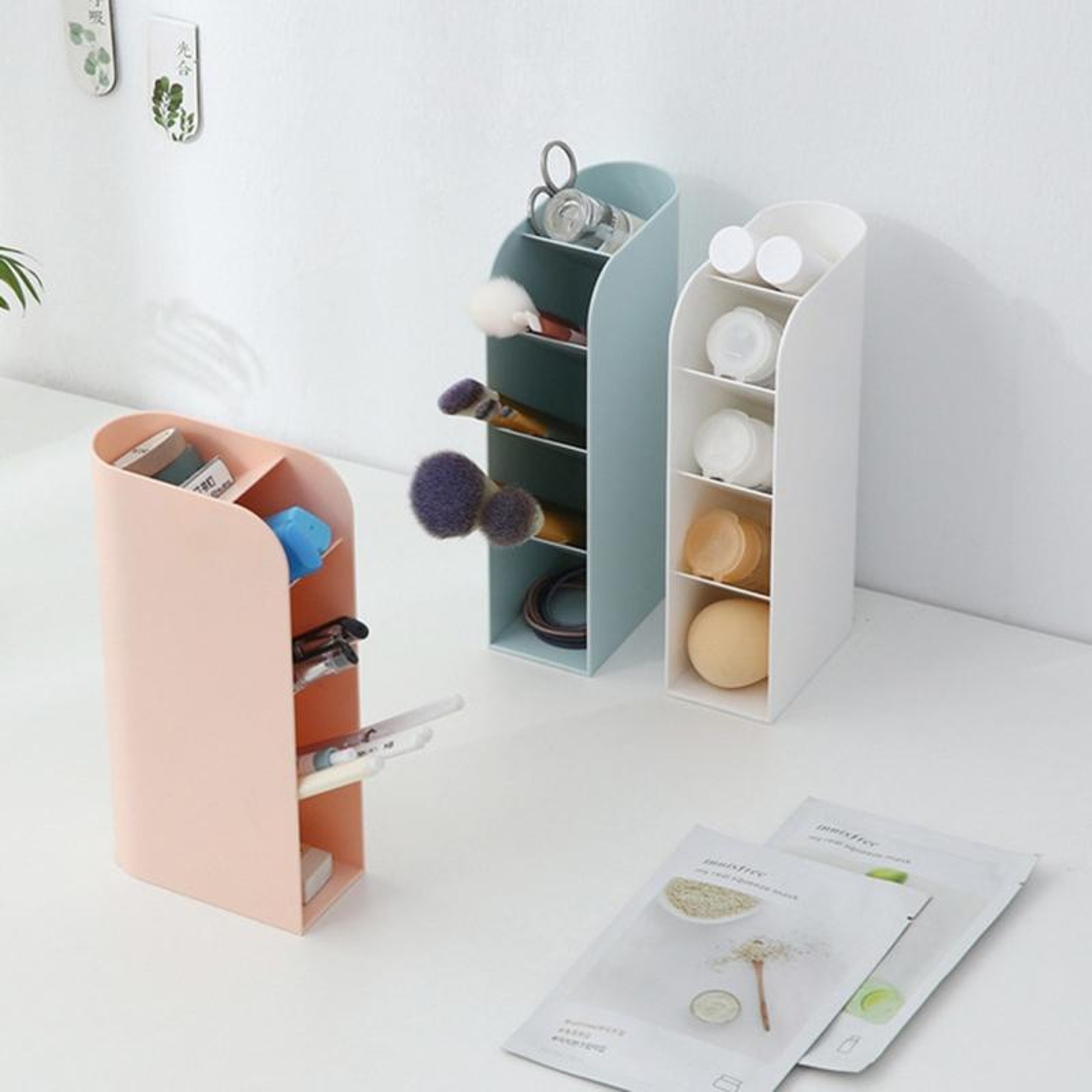 Multifunctional Desk Organizer Plastic Desktop Storage Box Makeup Organizer And Pen Holder 1