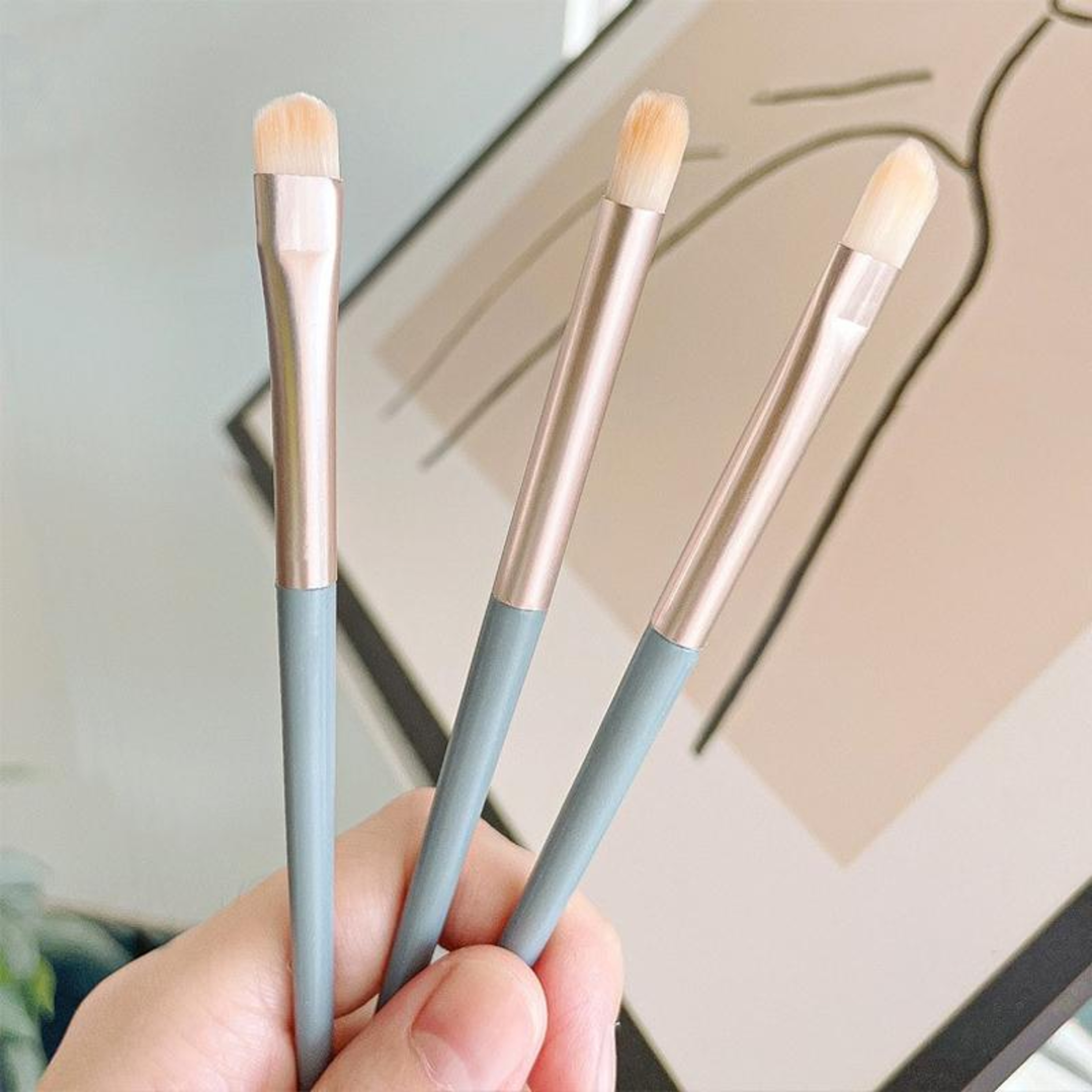 Eyeshadow Brush Set Portable 3 In 1 Makeup Brush Set For Flawless Eye Makeup 3