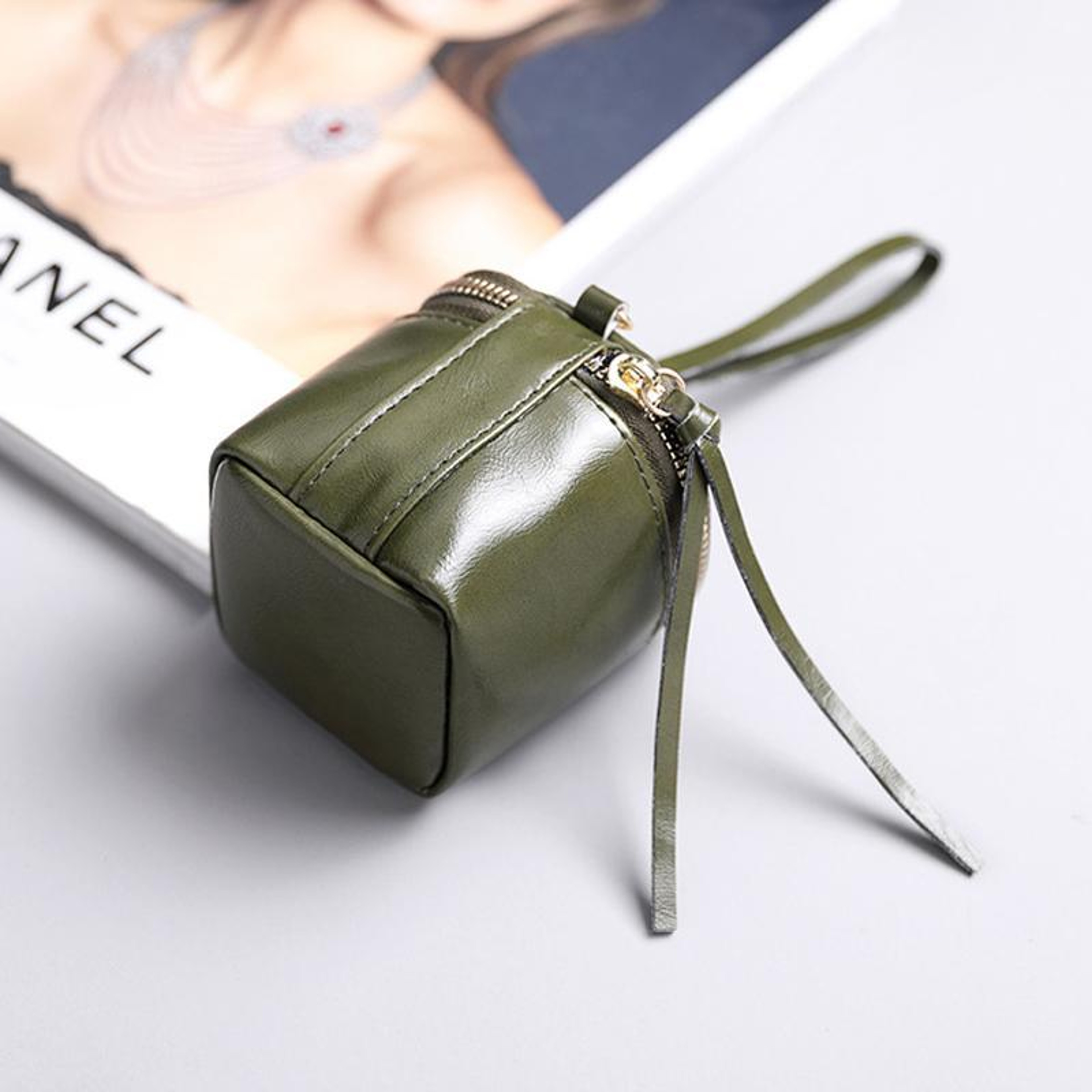 Vintage Mini Coin Purse PU Leather Coin Pouch Retro Lipstick Storage Bag 4