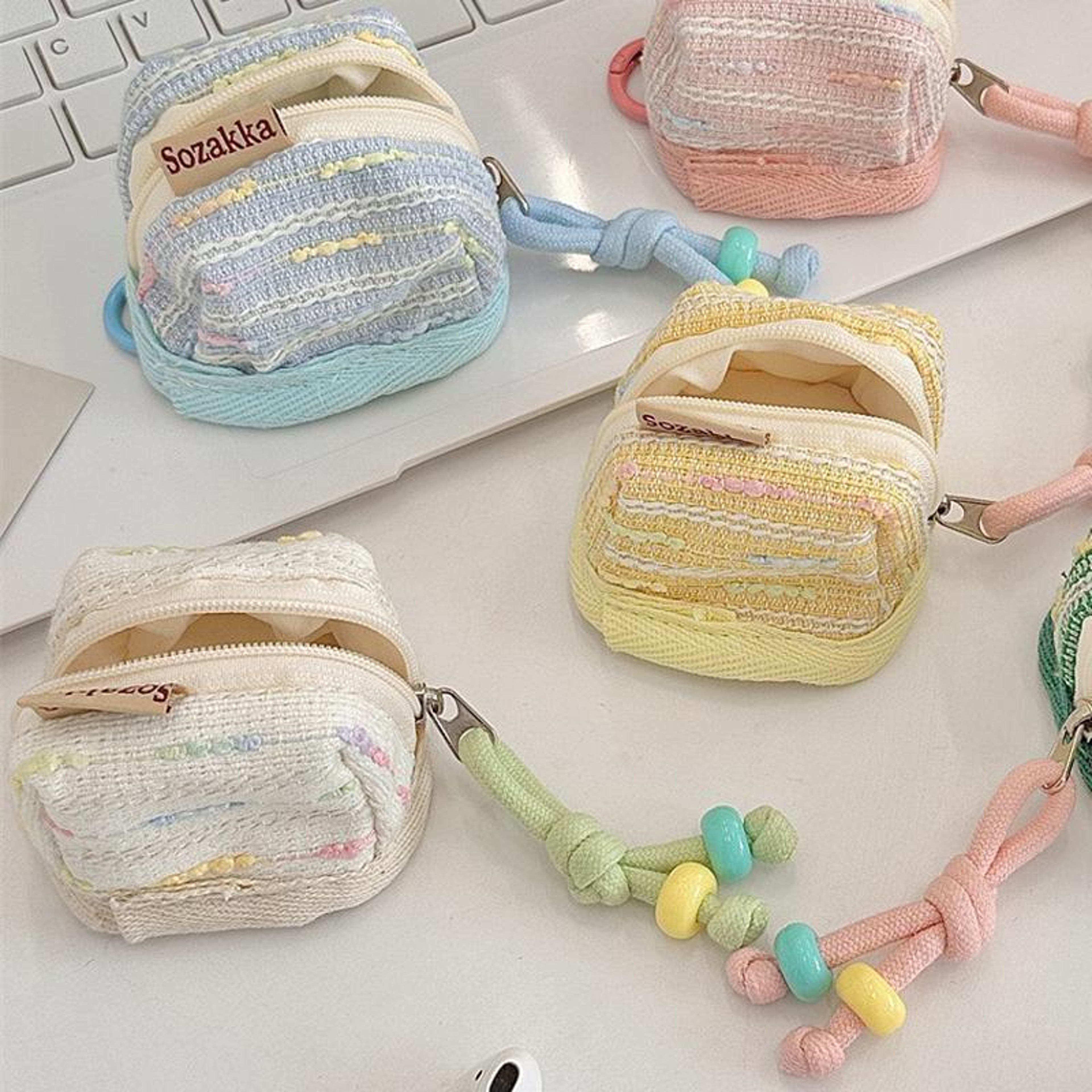 Cute Portable Wireless Earbud Case Soft Polyester Bluetooth Earphone Case Protective Storage Pouch 2