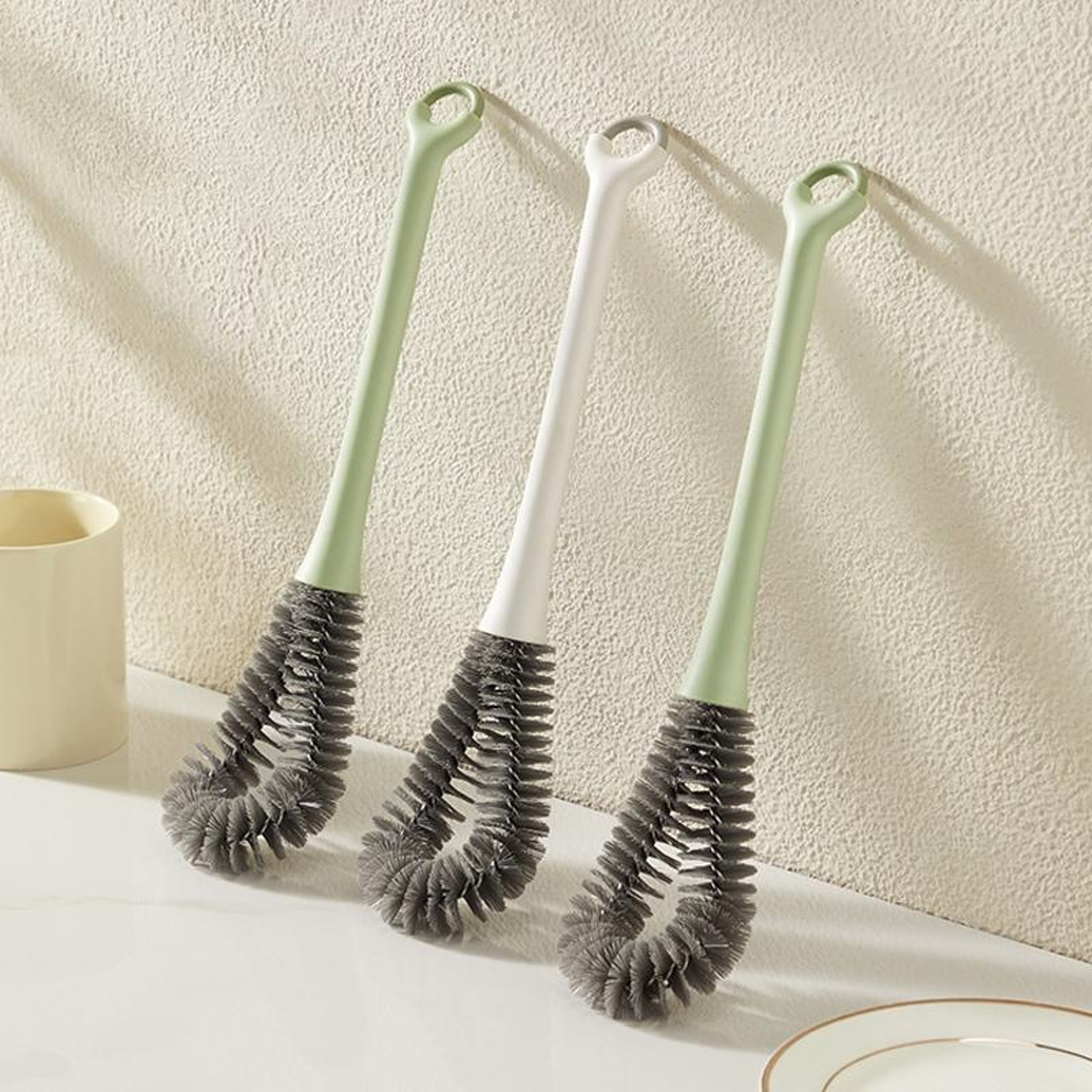 Long Handle Bottle Cleaning Brush For Cups Water Bottles And Milk Bottles With 360 Degree Bristles 0