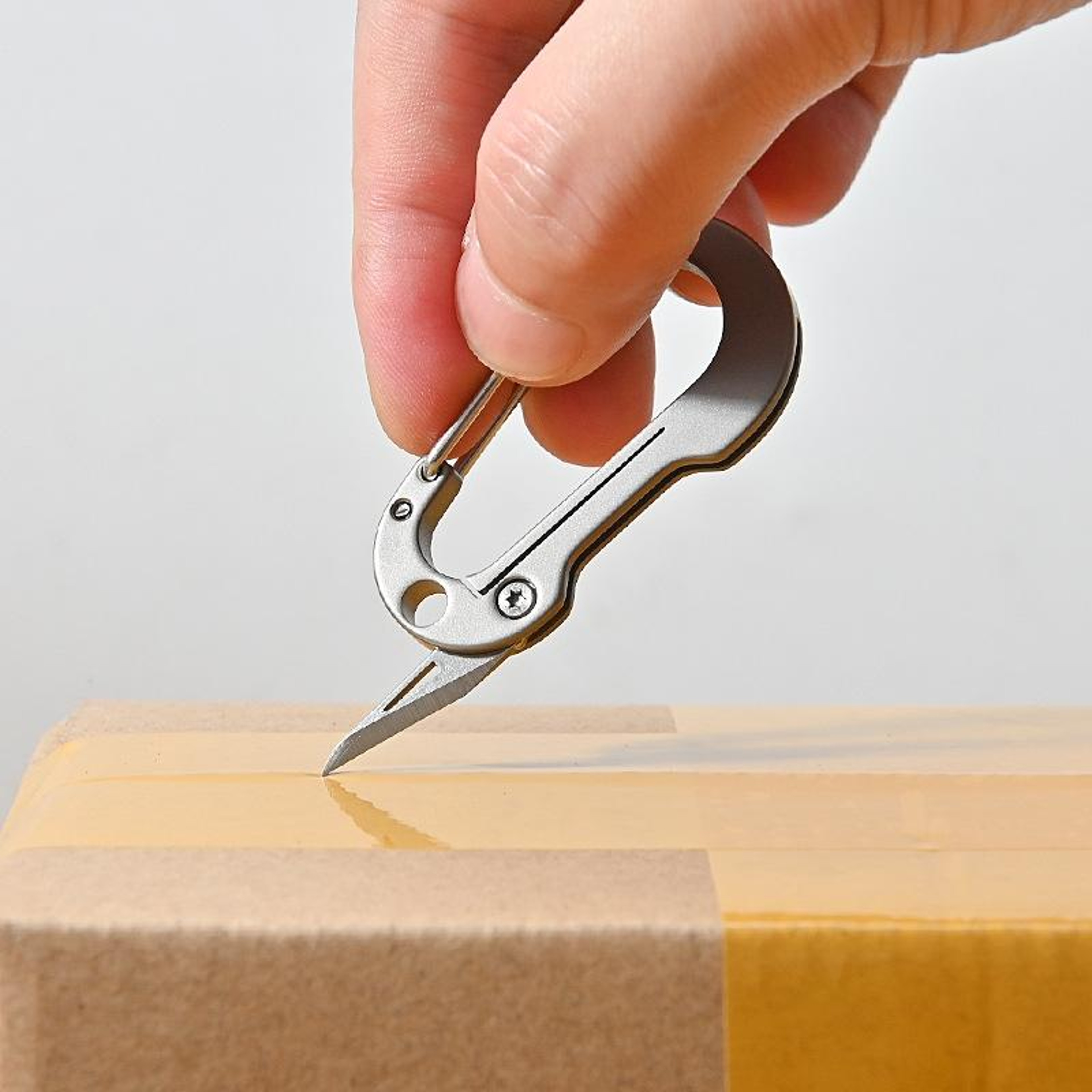Mini Titanium Alloy Keychain Knife, Lightweight Portable EDC Box Cutter – view 5