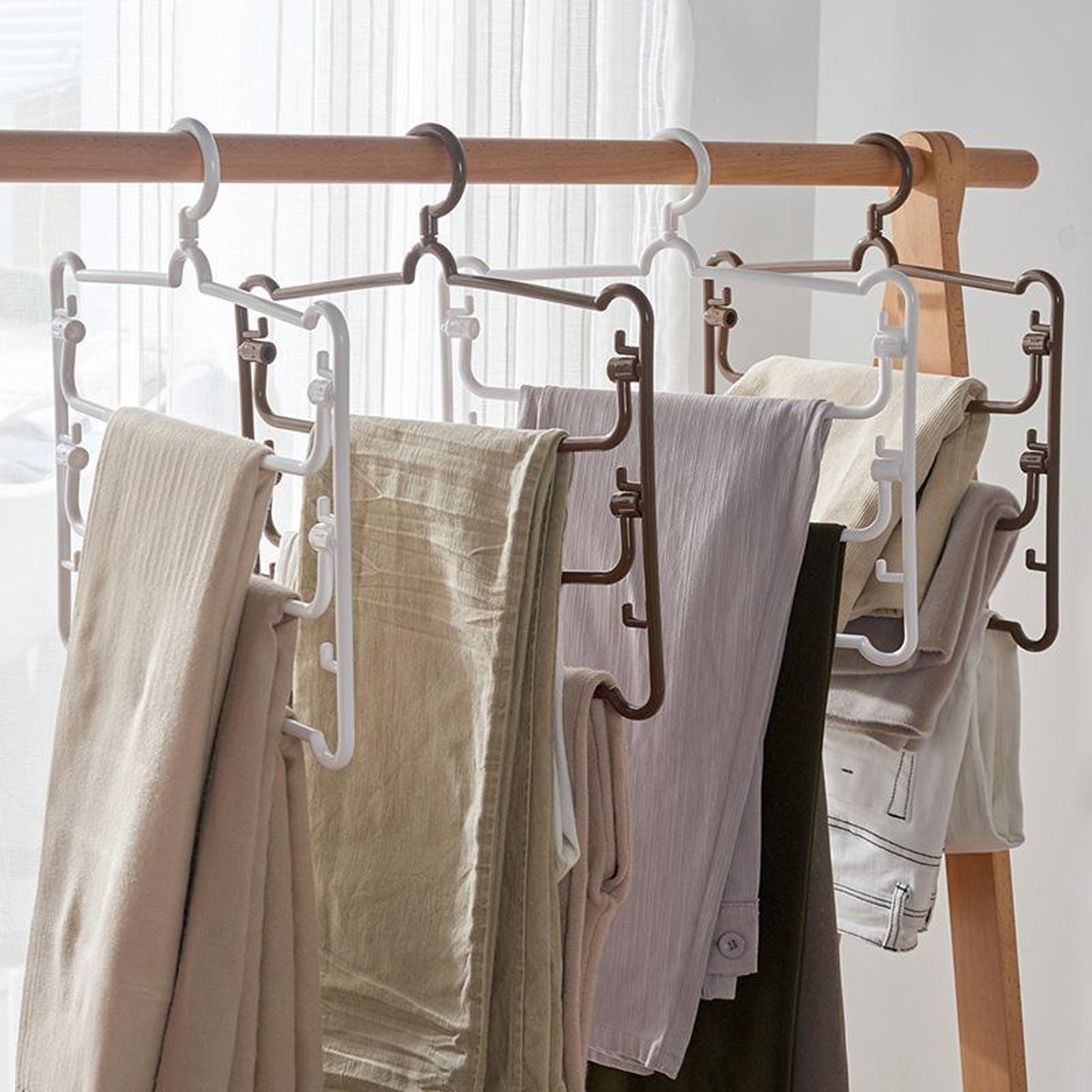 5pcs MultiLayer Pants Hanger Set For SpaceSaving Closet Organization 1