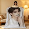 Zhang Linghe Plush Throw Blanket Soft Celebrity Sofa Blanket 12