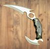 BladeMaster's-Outdoor-Collection-Karambit-and-Hunting-Knife-Gift (3).png