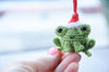 christmas frog gift by KnittedToysKsu