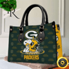 Green Bay Packers NFL Snoopy Women Premium Leather Hand Bag.jpg