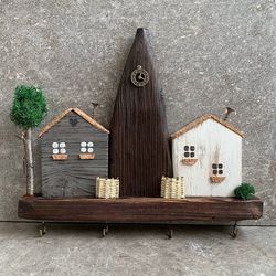 Wooden Pine Wall Key Holder Houses 4 Hooks