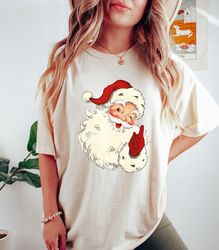 Vintage santa tee, Santa t-shirt,Retro Santa shirt, Women's Christmas shirt, Christmas graphic tee, Santa Shirt