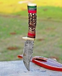 BladeMaster's Finest: Custom Handmade Damascus Steel Hunting Knife – Ideal Gift for Him