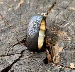 Timeless Craftsmanship: Men's Damascus Ring with Brass Sleeve - Perfect Wedding Band and Engagement Gift