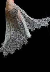 Mint-colored wool Shawl, lace shawl, triangular shawl, soft shawl