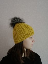 Woolen hat, hat, hat with a pattern