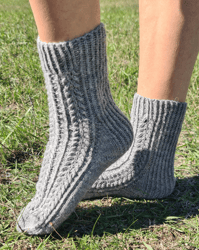 Hand-knit wool lace socks with braids for women