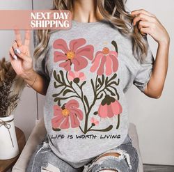 Flower Women's Shirt, Botanical Shirt, Nature Lover Shirt, G