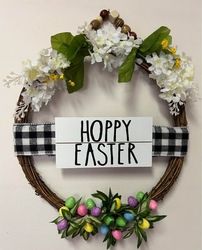 Hoppy Easter wall hanging