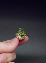 Dollhouse miniature strawberries in a white pot 1:12, Realistic doll miniature, Strawberry in a doll pot, Doll garden, Doll berries, Doll plants in a pot