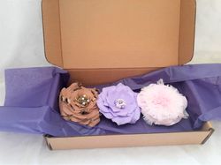 Gift Set: 3 Charming Flower Brooches, Floral Hair Clip Collection, Trendy Brooch & Hairclip Set, Elegant Gift Set Trio