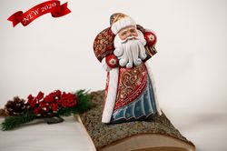 Wooden painted figure,Carved Santa,Russian Santa,Carved Russian Santa figure,Collectible Russian Santa 7 inch tall 16 cm