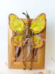 Decease fairy. Deceased fae. Gold skeleton. Fairy skeleton. Butterfly wing. Oddities collection. OOAK handmade skeleton