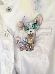 Embroidered 3D Samurai Cat brooch with vintage pendant and flexible tail