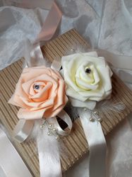 Rose Wrist Corsage for Prom & Weddings, Stunning  Bracelet with Roses, Stunning Wedding Flower Corsages,  Rose Corsage