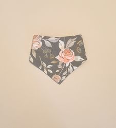 Retro Roses dogs and cats bandana, accessories for dogs and cats, gift for dogs, gift for cats, bib for dogs and cats