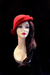 red vintage hat, 1920s style hat, winter hat ,1930s hat, 1940s hat