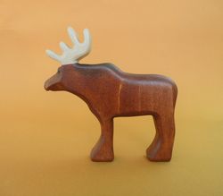 Wooden moose figurine - Wooden animals - Wooden toy - Forest animal - Natural Toys - Woodland animals - Gift for kids