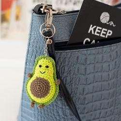 Avocado keychain, crochet toy, cute avocado amigurumi, gift for vegan, keyrings
