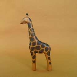 Wooden giraffe figurine - Wooden animal - Wooden toy - Wild animals - Natural Toys - Gift for kids