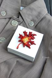 Maple leaf brooch, beaded leaf brooch, embroidered leaf, handmade maple leaf, beaded maple leaf brooch