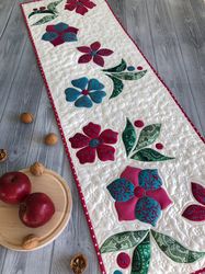 Quilted bordeaux flowers table runner, Blue flowers bed topper, Handmade quilt, Tablecloth quilted, Flowers quilted