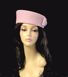 pink pillbox hat,pink winter hat,pink felt hat, guest wedding hat, pink wedding