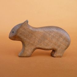 Wooden wombat figurine - Wombat toy - Australian animals - Wooden animals - Wooden toy - Wild animals - Natural toys