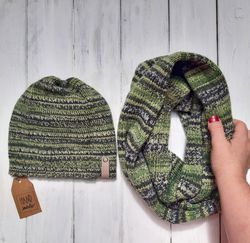 Hand Knit Warm Set Of Cap&Snood At Two Turns Green Fall Winter Bienie Handmade