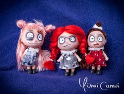 Cute tiny vampire doll by Yumi Camui