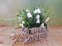 Silk Snowdrops Floral Arrangement, Faux Snowdrops Centerpiece, Spring Table décor, Artificial Snowdrops rustic decor