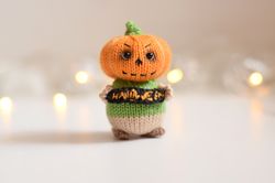 Halloween pumpkin shelf decor, creepy pumpkin toy, scream gift for Halloween table decor
