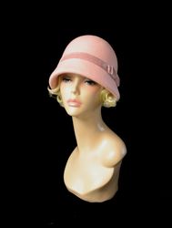 pink cloche hat, 1920s style hat, winter hat, felt hat
