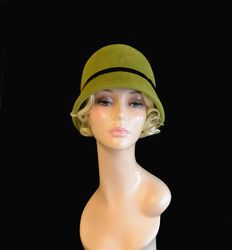 green cloche hat, 1920s style hat, winter hat, felt hat