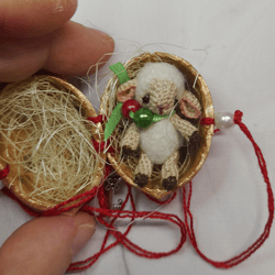 Miniature sheep. Tiny crochet animal. Dollhouse sheep. Pocket hug. Sheep figurine. Collectible toy. Dollhouse room.