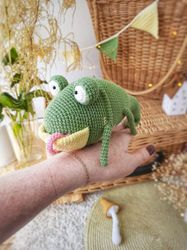 Stuffed green lizard plush toy for friend gift. Cute soft reptile for baby shower gift. Handmade kawaii chameleon toy