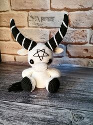 Baphomet toy. Creepy toy. Pentagram. goat head, spooky gift