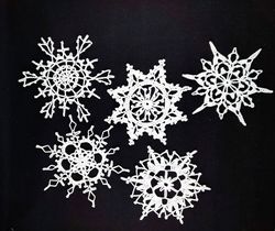 Set of 5 crochet Christmas snowflakes transparent rustic vintage style