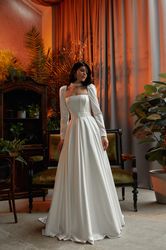 Satin wedding dress. Corset bridal gown. Classic wedding dress with belt